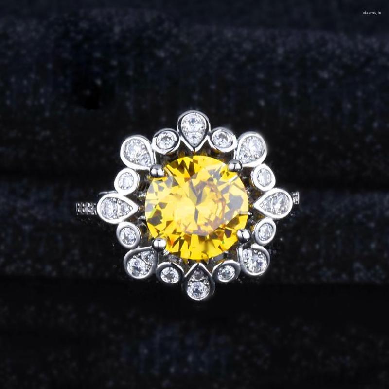 

Cluster Rings WPB Advanced Design Women Sunflower Ring Zircon Female Brilliant Luxury Jewelry Wedding Girl Gift Party Fashion