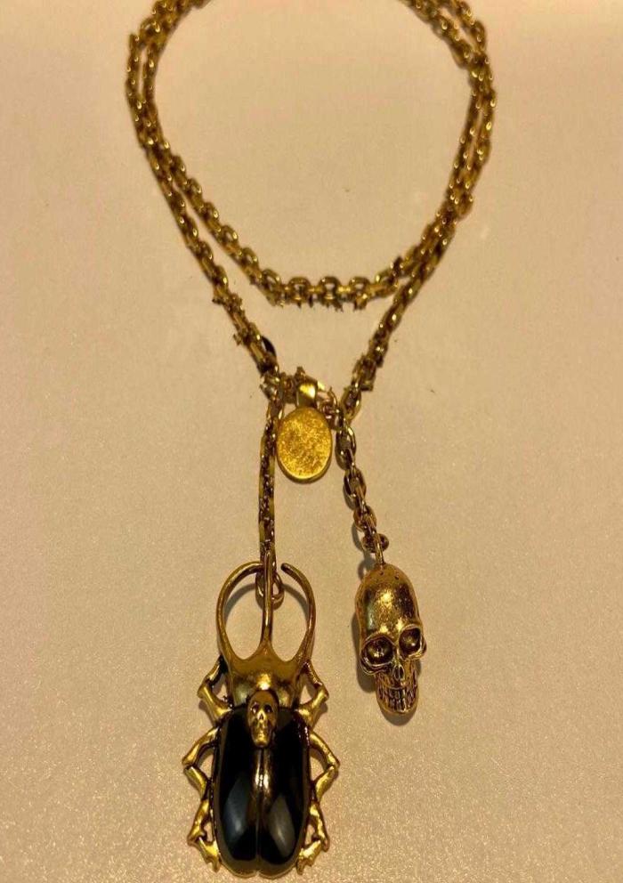 

Brand Fashion Jewelry Set Beetle Gold Plated Skull Party Vintage Pendant Black Resin Beetle Necklace Earrings Set Design1942874, Orange