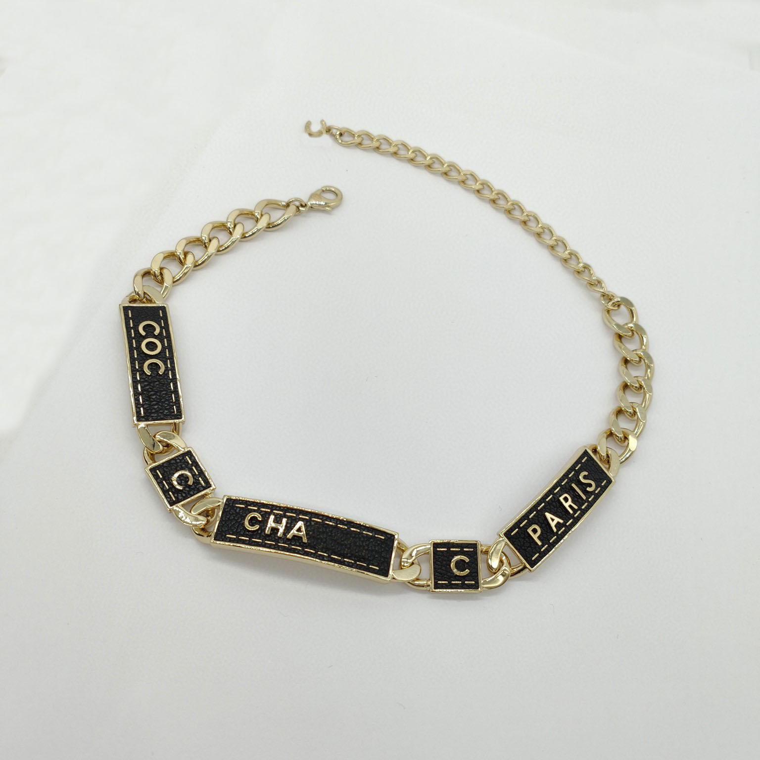 

2023 Luxury quality charm pendant necklace with words and rectangle shape design in 18k gold plated stamp have box stap PS7041B