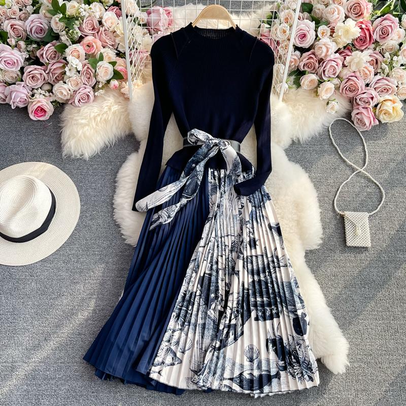 

Dresses Autumn Winter Ink Painting Print Patchwork Sweater Knitted Dress Women Long Sleeve Contrast Pleated Midi Vestidos with Belt, Black