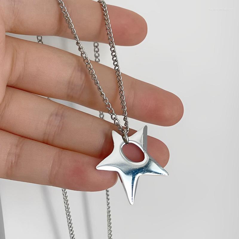 

Pendant Necklaces Y2k Sweet Cool Irregular Pentagram Necklace Fashion Punk Hip Hop Metal Star Choker For Men Women Jewelry Accessories