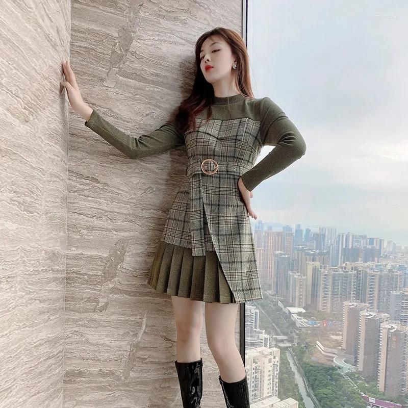 

Casual Dresses Women Korean Plaid Stitching Fake Two-Piece Dress 2023 Autumn Winter Female Fashion Temperament Age-reducing Small Mid-Dress, Pea green color