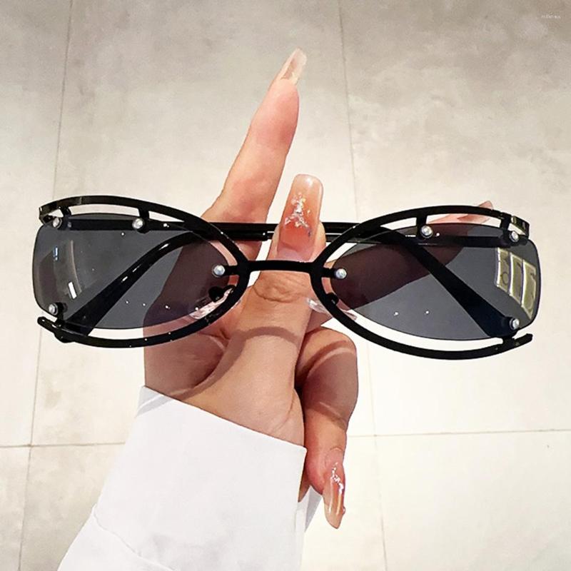 

Sunglasses 2023 Hollowed Futuristic Retro Y2k Oval Rimless Men Women Eyewear Trendy Ins Brand Design Gradient Shades