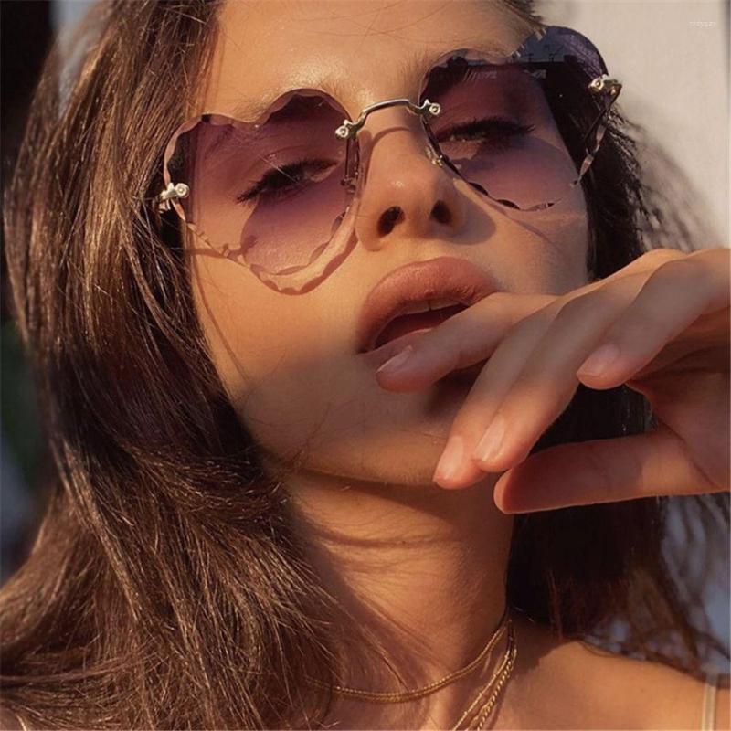 

Sunglasses UV400 Love Heart Rimless Thin Metal Frame Eyewear For Women Heart-Shaped