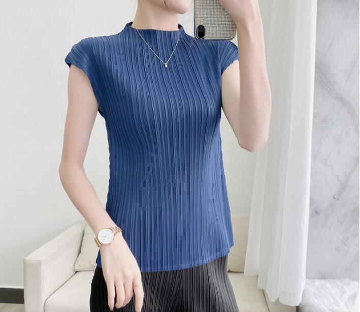 

2023 New Tank Top Summer T-shirt ISSEY T-shirt Pleated Top Pleated Top Casual Top, Blue