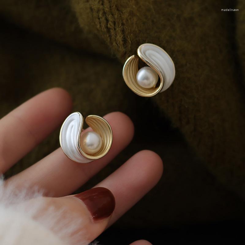 

Stud Earrings Geometric Enamel Imitation Pearl For Party Jewelry Design Sense Exquisite Luxury Accessories Women Wedding Gift