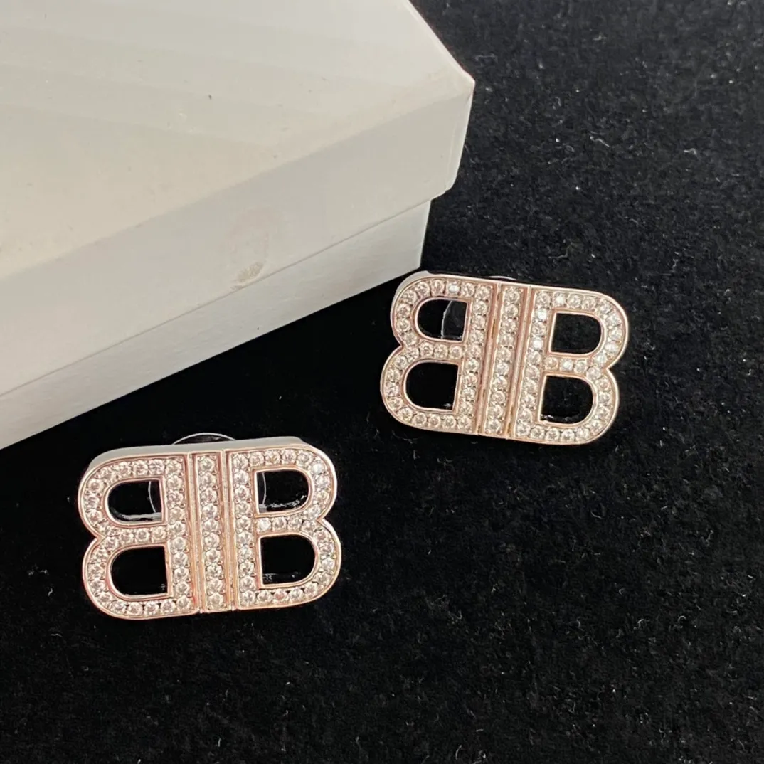 

Stud Luxurys Designer Womens Earring Fashion Mens BB Earrings Jewelry Formal Women Shine Diamond Pendant Studs Hoop Ear Rings Wedding Partys T2302033