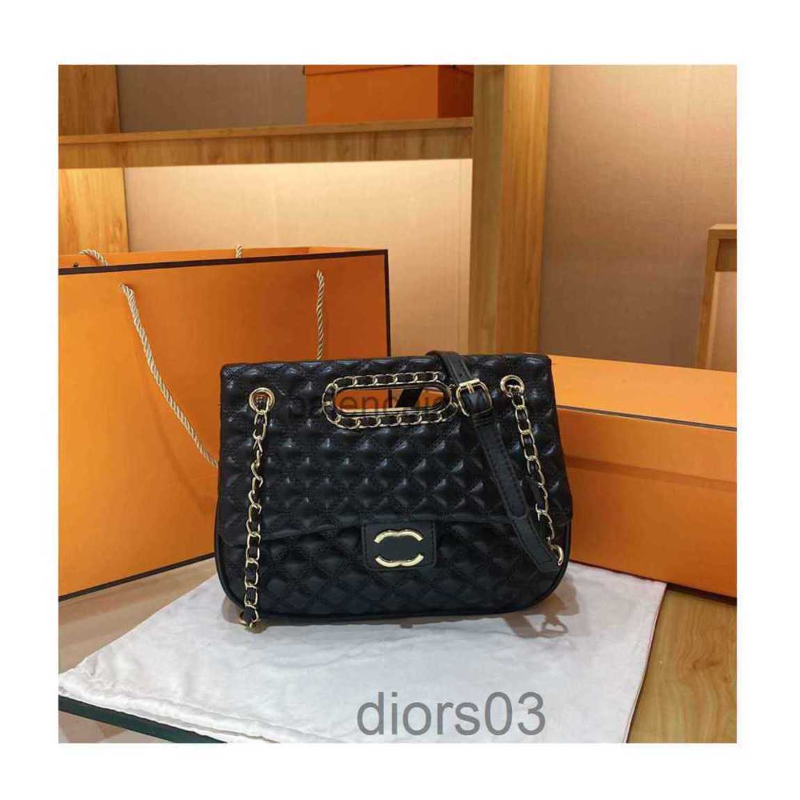 

Designer Channel Bag Tote Shoulder Luxurious Fashion Brands Handbag Crossbody Purse Bag Man Womans Black White Leather Messenger Makeup Beach Bag