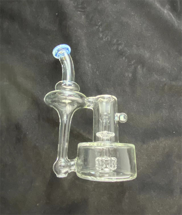 

Smoking glass hookahs rbr3.0 style recycle with the secret white colored mouthpiece and an opal 14mm joint