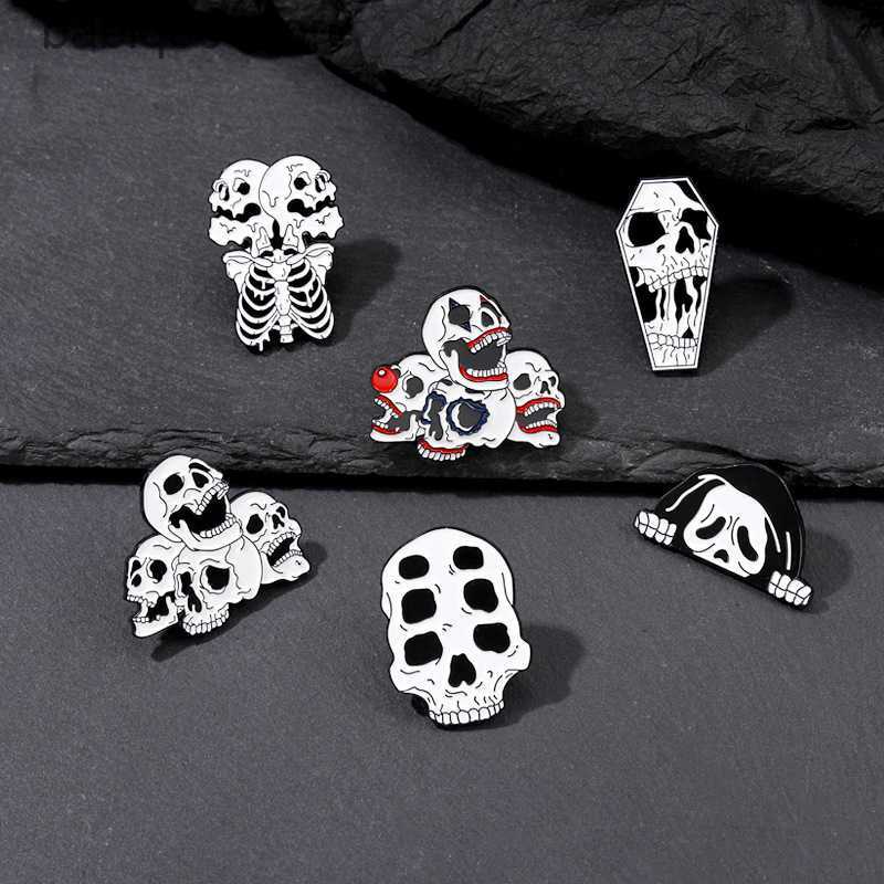 

Pins Brooches Halloween creative horror skull punk alloy brooch commemorative clothing decoration paint metal badge T230605