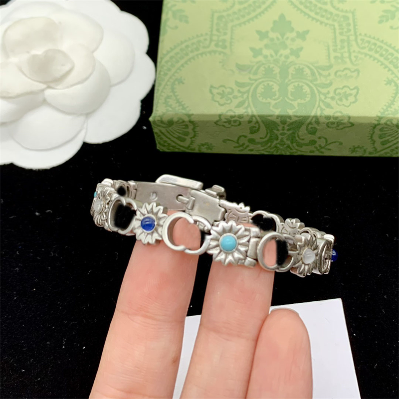 

Women Bangle Silver Folding Buckle Fashion High End Jewelry Inlaid With Colorful Gemstones Flower Daisy Ladies Bracelet Party Lovers Gift