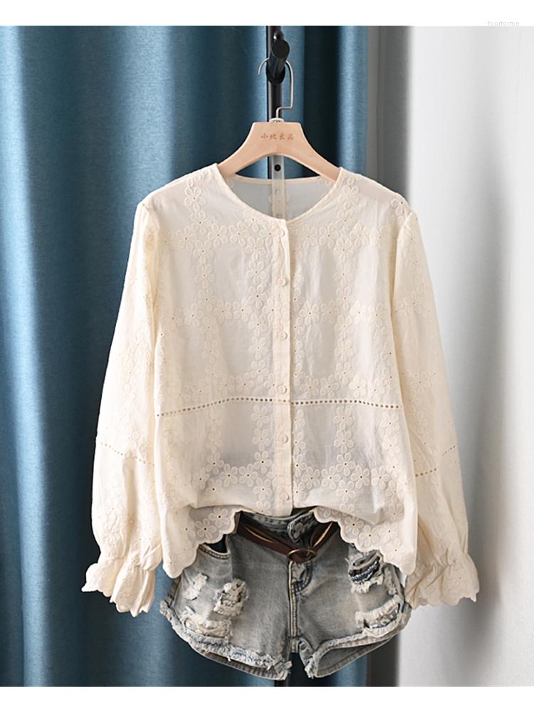 

Women's Blouses Lamtrip Unique Surface Daisy Flowers Embroidery Single Breasted Cotton Shirt Blouse Vintage Design Top, Beige