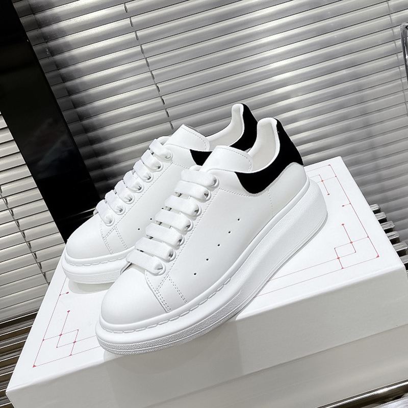 

2023 Versatile New Thick Sole Elevated Shoes Small White Shoes Black Luxury Designer Matsuke Sole Leather Casual Sports Couple Shoes Sizes 35-47 +box