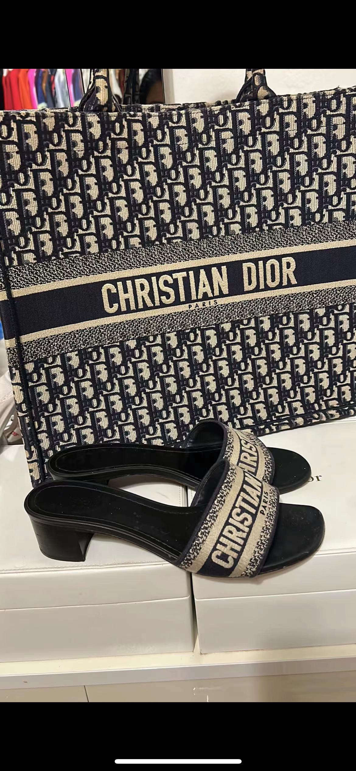 

Leather medium high heels flip-flops beach matching color flat flat thick heels flip-flops letter embroidery half slipper woman, Black