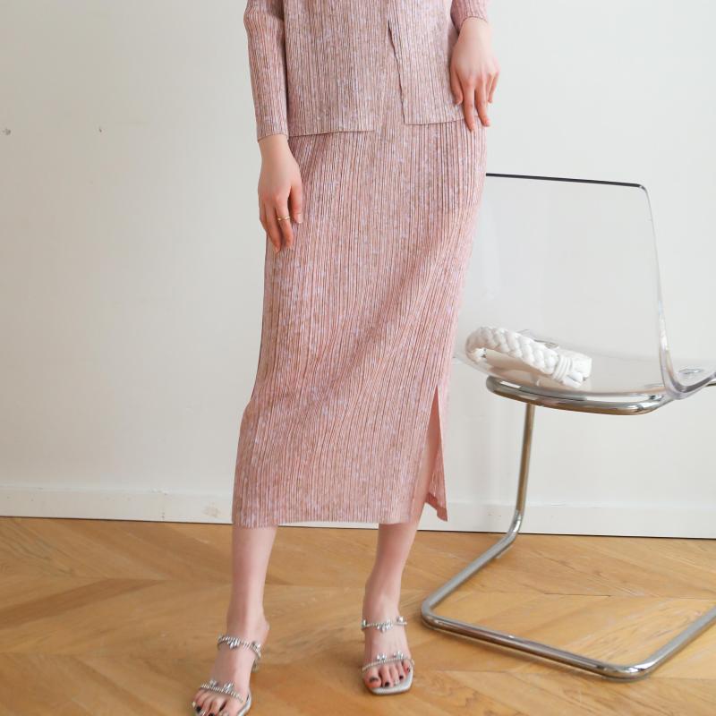 

Skirts Counter Quality 2023 Summer Product Miyake Pleated Floral Printing Temperament Commuting Side Slit Casual Skirt, Blue