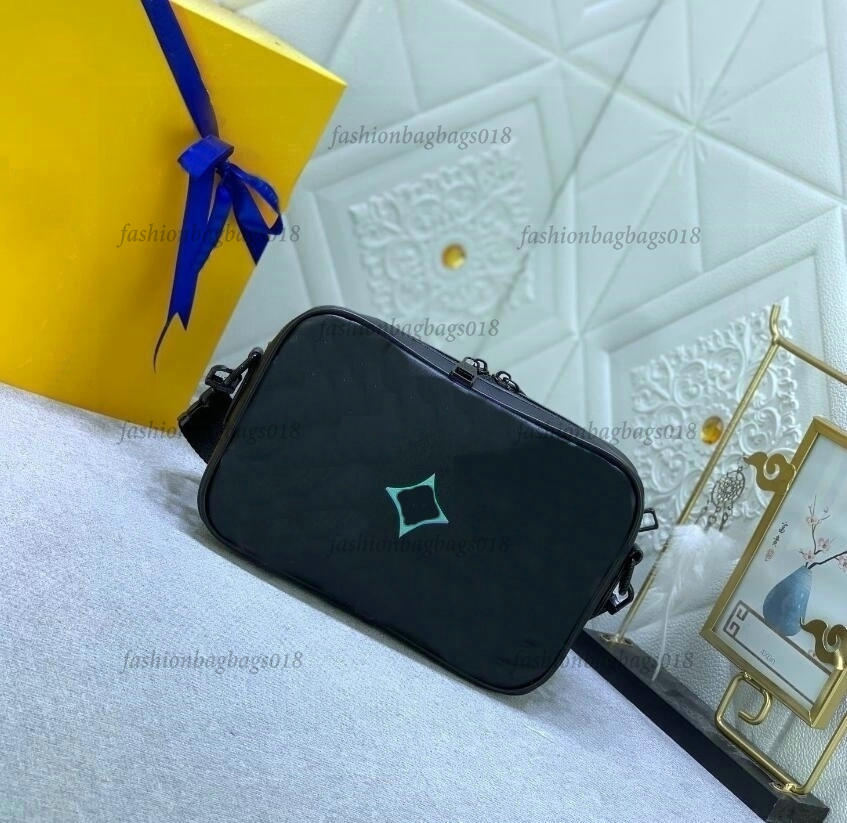 

Multicolor Messenger Bag COMET PM M22495 Mens Designer Bag Black Borealis CrossBody Monograms Flowers Mans Shoulder Bag Vivid Purple Neon Green Compact Bags