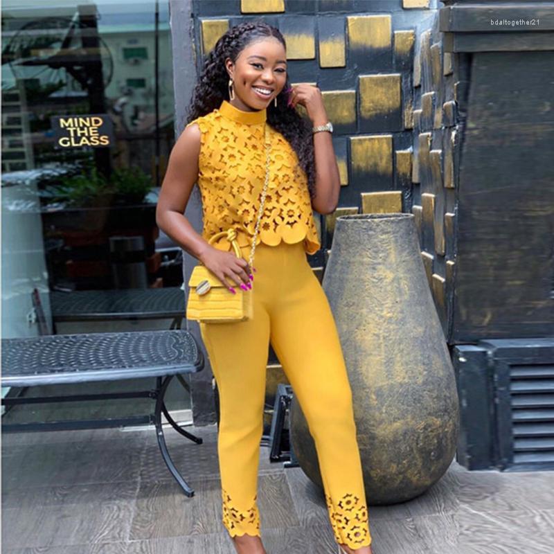 

Ethnic Clothing Hollow Out Sleeveless Tops Trousers Suit African Clothes For Women Summer Fashion Casual Outfit Plus Size Ladies YS1381