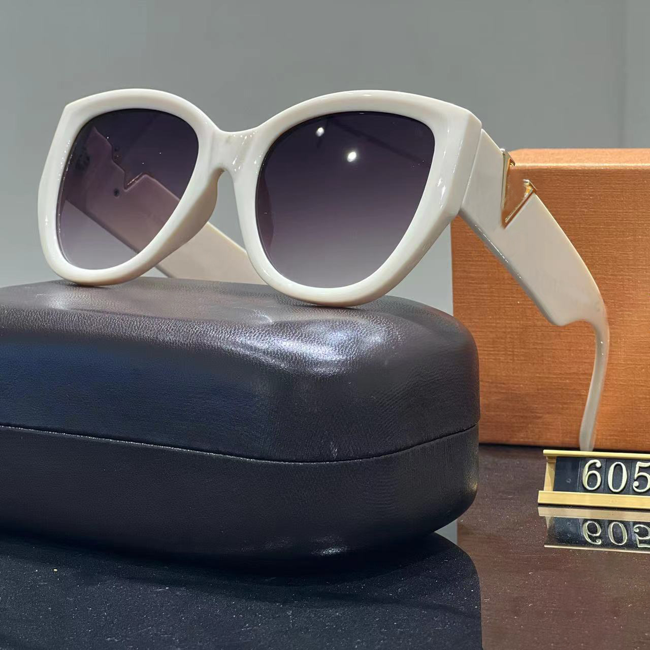 

sunglasses outdoor tour driving luxurys bengdi retro small frame desingers street shooting concave anti-ultraviolet for men and women sun bath glass pretty nice