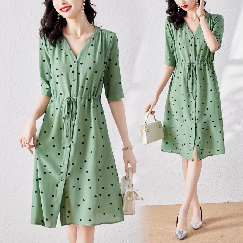 

Casual Dresses V-neck Wave Dot Silk Dress 2023 Summer Waist Collection Slimming Medium Length Mulberry Shirt Skirt, The picture color