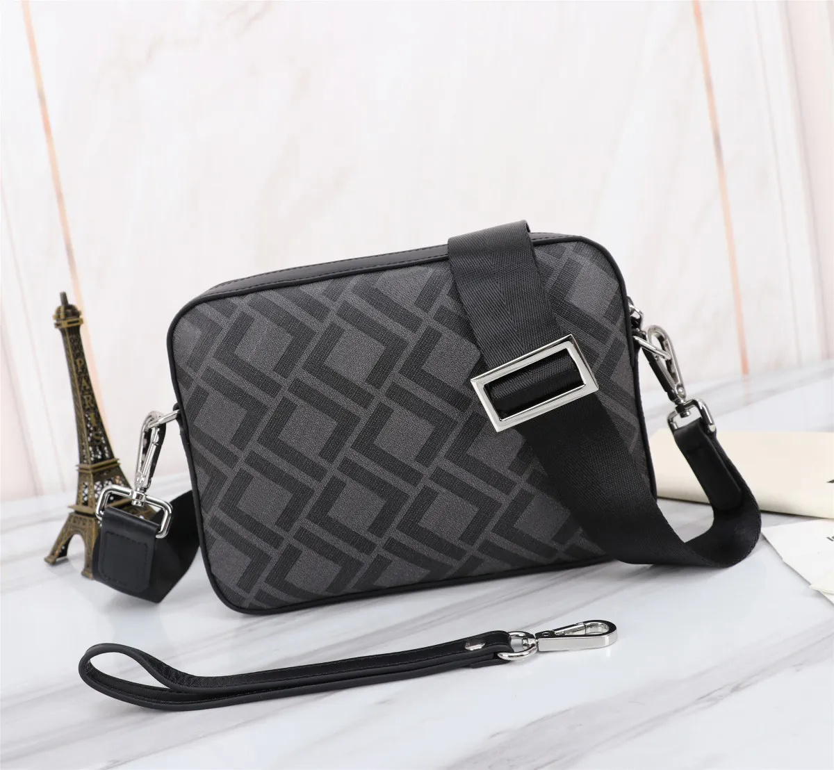 

Top quality Zipper camera bag Womens Genuine Leather handbag Shoulder men square cross body envelope bags tote strap clutch Stuff Sacks Designer Soft messenger bags, Slash-black