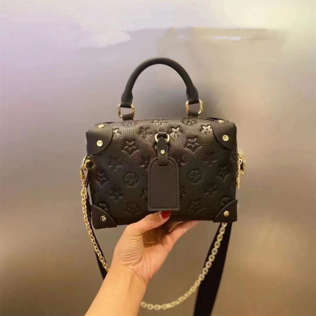 

TOP Fashion Luxurys Shoulder Bag Onthego Medium Tote Women Designers Handbags By The Pool Monograms embossing Messenger Designer bags 45392, Black