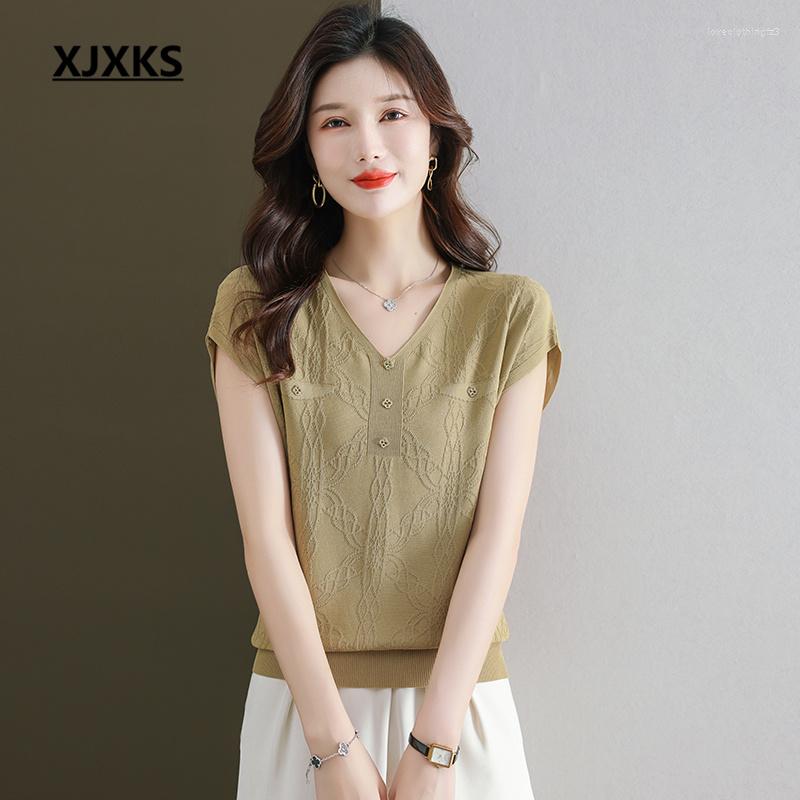 

Women's T Shirts XJXKS Fashion V-neck Women's T-shirt 2023 Summer Loose Comfortable High-quality Mulberry Silk Knitted Short-sleeved, Black
