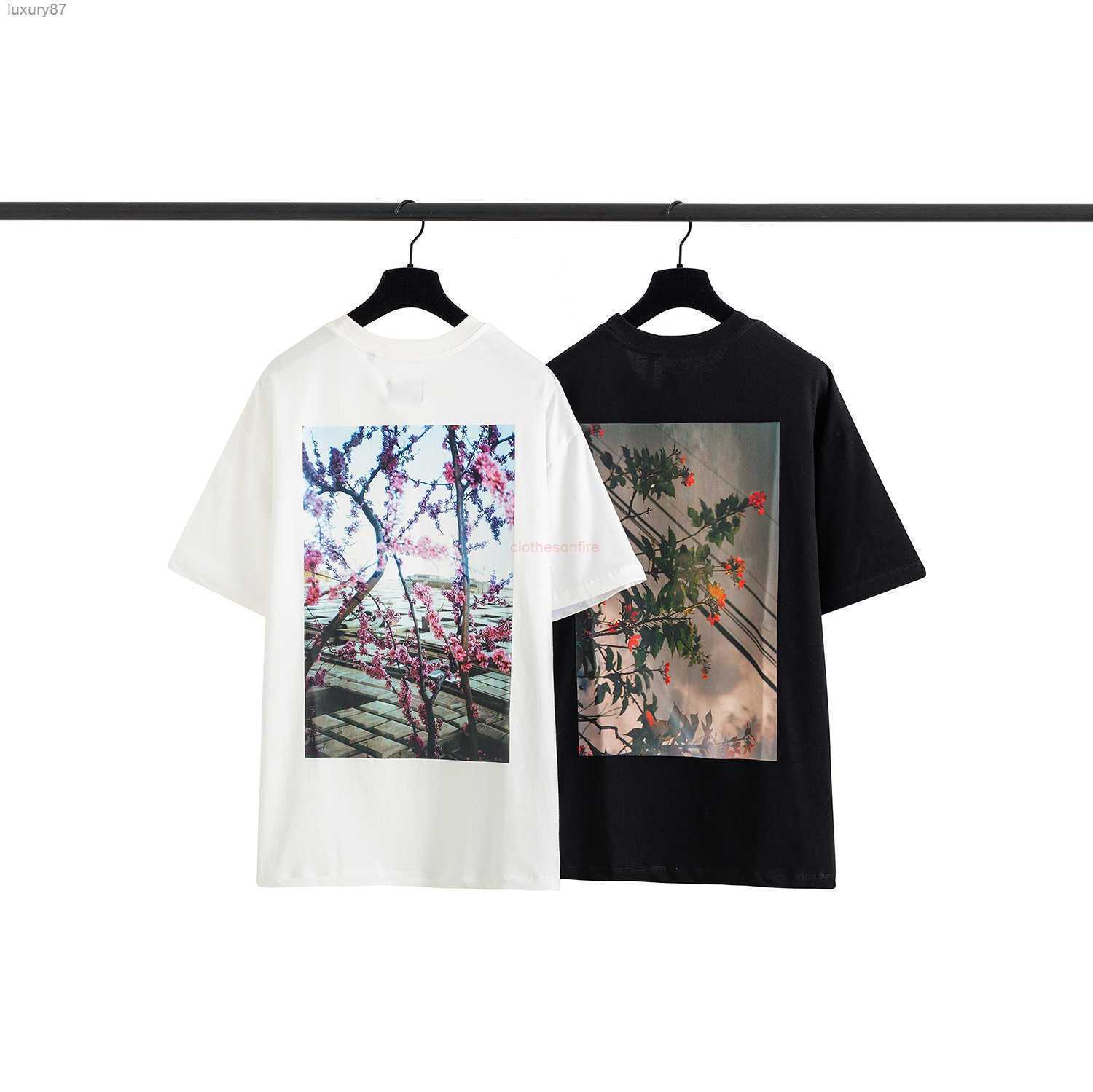 

Ess Tees T-shirts Fashion Clothing Fog Essen Double Line Trendy High Street Loose Fitting Mens Womens Floral Short Sleeved T-shirt, White floral double thread short sleeved