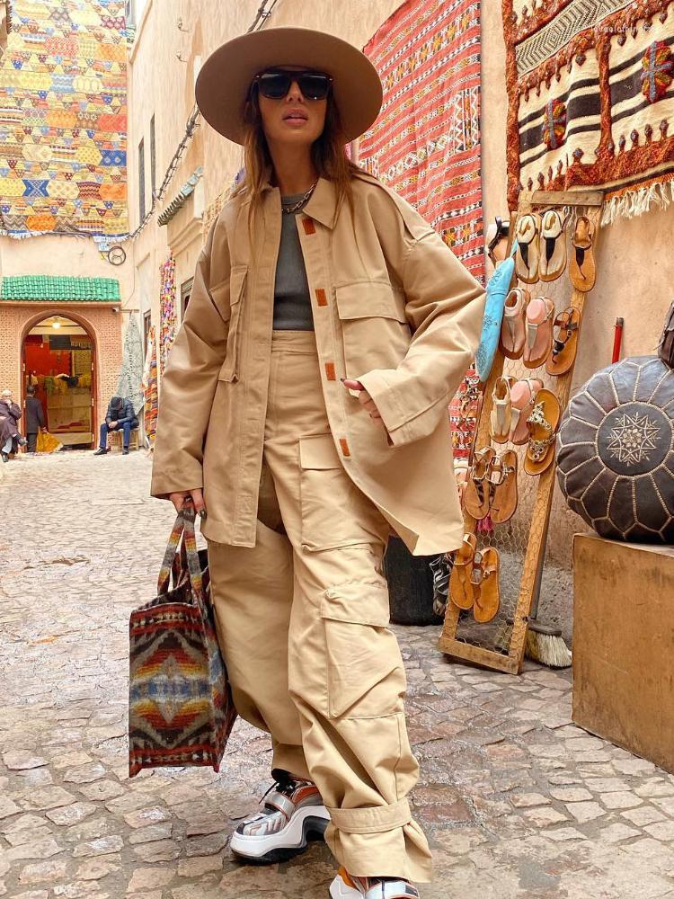 

Women' Jackets RR2425 Oversized Shirt Women Big Patch Pockets Loose Spring Summer Long Coats Ladies Hook-loop Strap Fastening, Picture shown