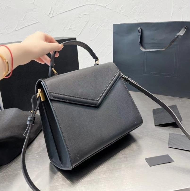 7A Cassandra Bag Femmes gracieuses sac de designer de luxe de haute qualité étoiles en cuir véritable à la mode sac à bandoulière sac à main à ba