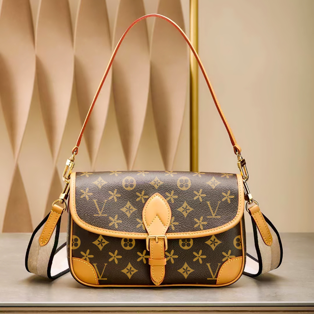 

M45985 M46386 Cross Body hand fashion diane bag Genuine Leather Toiletry Kits Womens Wallets Totes mens Stuff Sacks baguette luxurys Designer Clutch Shoulder Bags, Pink