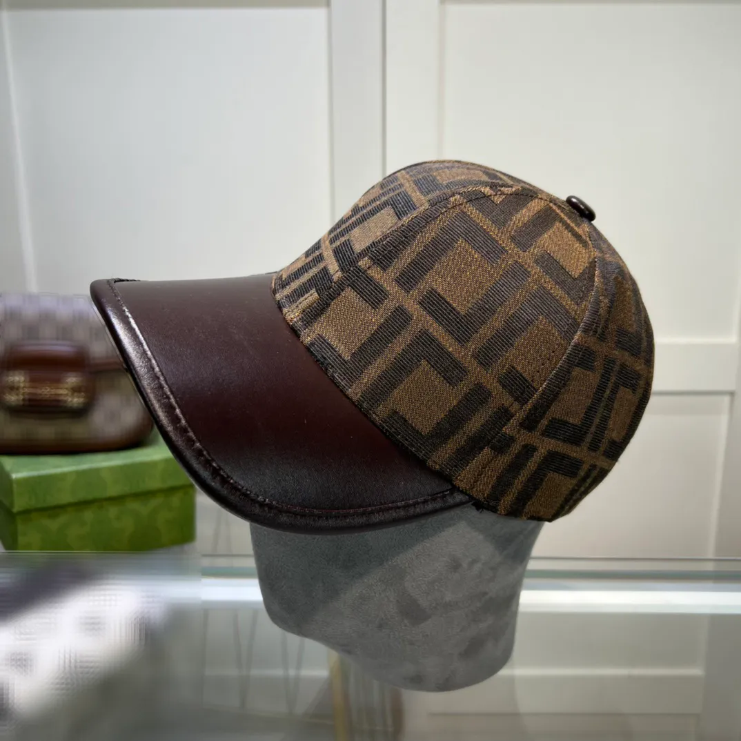 

Mens Designer Baseball Caps for Women Leather Ball Cap Peaked Fitted Hats Designers Casquette Beach Sunhat Bucket Hats Casual Caps 23681D, Black