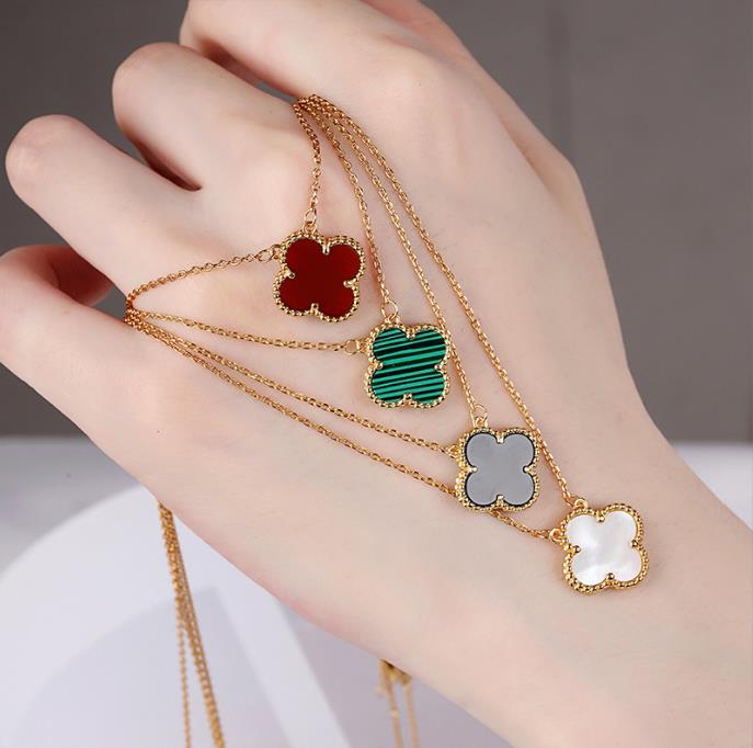 

Fashion designer Pendant Necklaces for women Elegant 4/Four Leaf Clover locket Necklace Highly Quality Choker chains Jewelry 18K Plated gold girls Gift