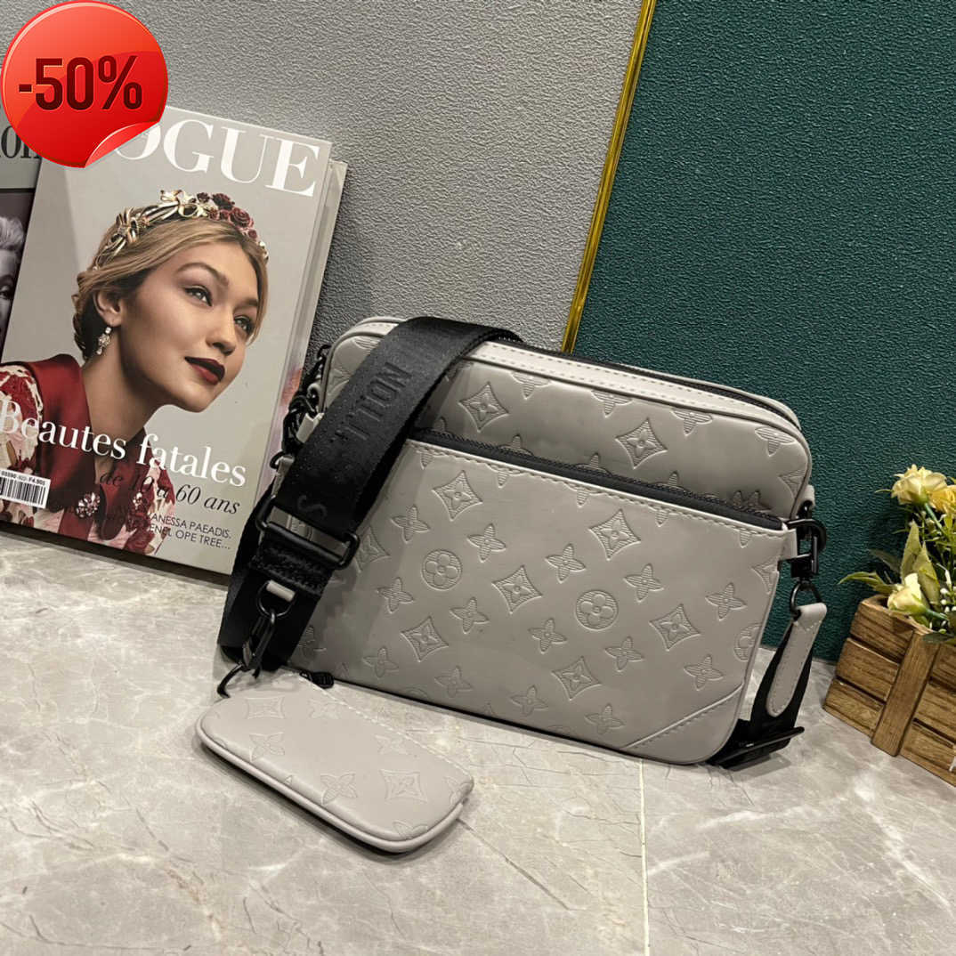 

2023 M46602 handbag Men shoulder bags designer cross body luxury man messenger bag Satchels 3 piece set satchel fashion Composite mini package, Black/grey flower letter