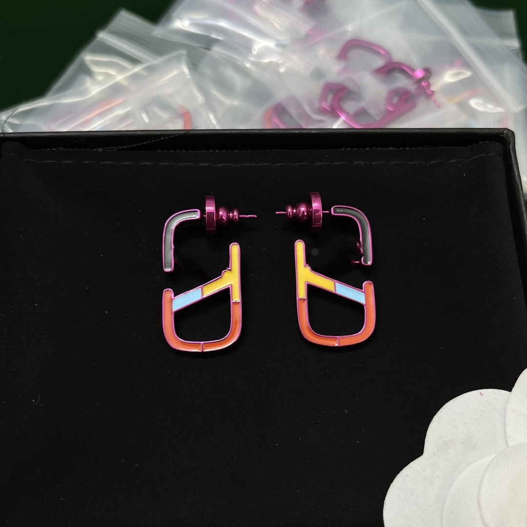 

Designer Earring Letter V Stud Pearl Earing Women Fashion Hoop Jewelry Luxury Metal Earring Jeweler Women Gifts dfdfvb