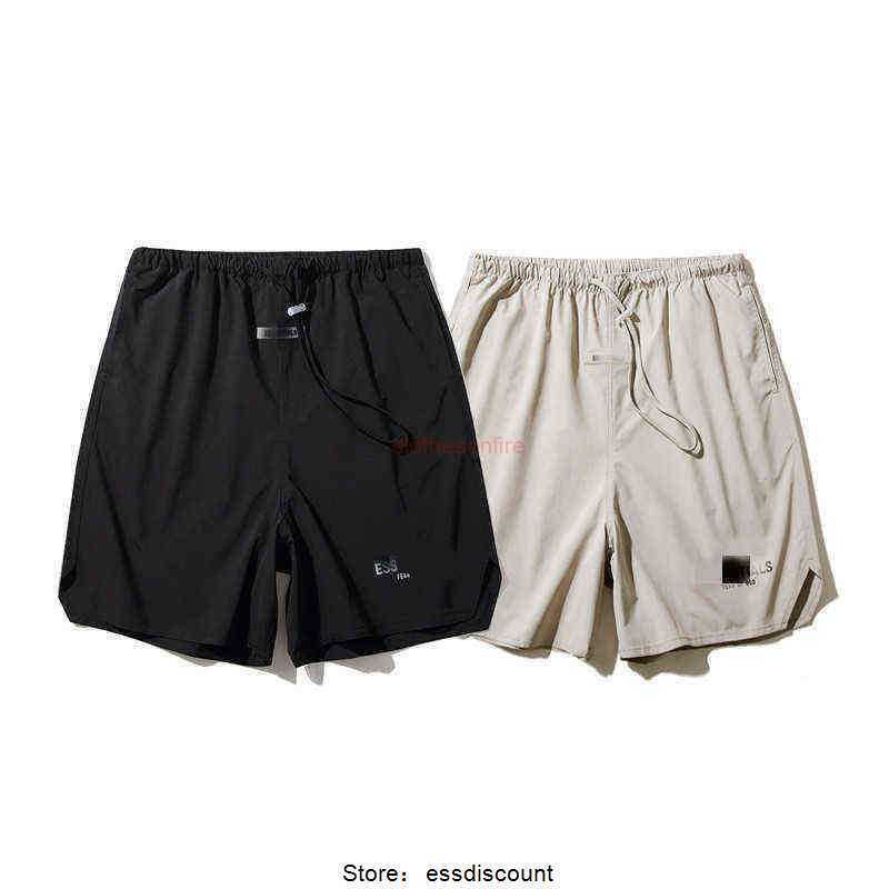 

FOG Casual Sports Shorts New Double Thread ESS 3M Reflective Short Men's Quarter Pants High Street Loose Sweatpants, Light green
