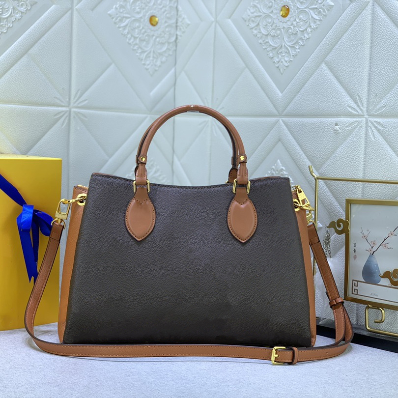 

Fashion Crossbody Bag Versatile Women's Bag Classic Print Design Large Capacity Outdoor Handbag with Series Code, Red