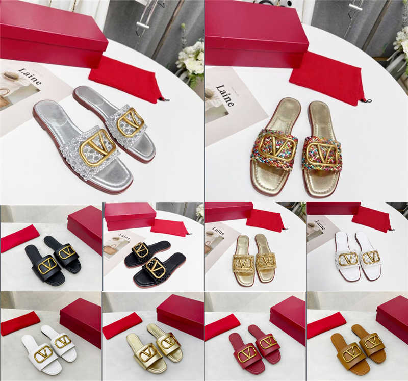 Gold Letter Boucle Slippers Ladies Sandales en cuir couleur blanc noir gris gris vert rose doux voile chaussures de plage d'été