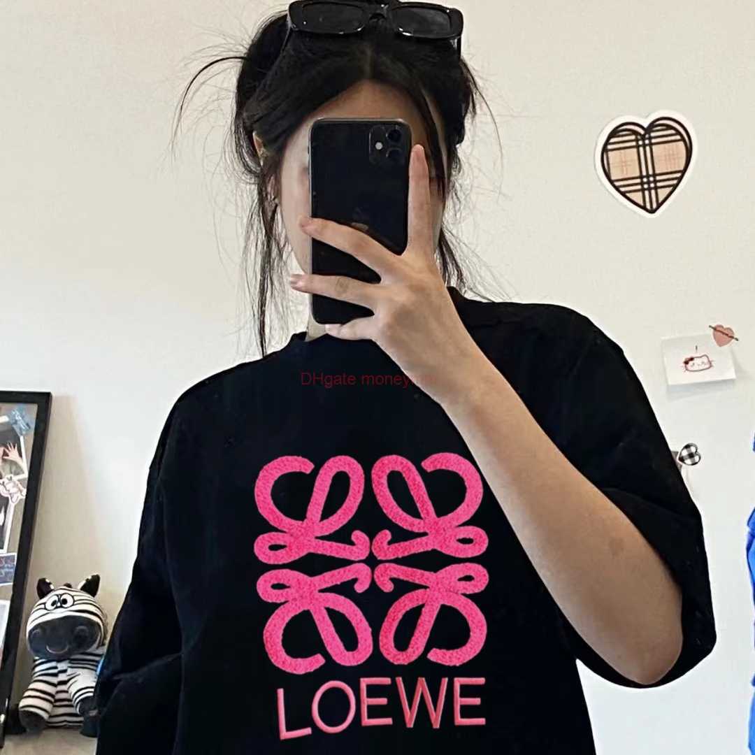 

Designer Fashion Clothing Tees Tshirts Loewe s New Short Sleeved Letter Pattern Towel Embroidered Tshirt for Couples Luxury Casual Streetwear Tops Rock Hip hop Shir, Black