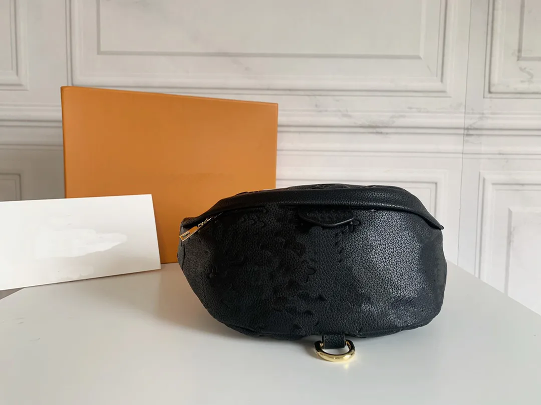 

2023 Luxury accessories fashion ladies and men latest messenger shoulder bag waist bags temperament cross waist bag M43644, Black