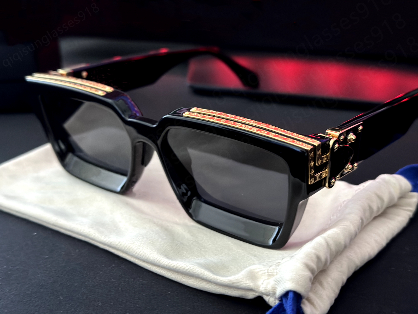 

Fashion designer Luxury MILLIONAIRES Sunglasses for men and women square full frame Vintage 1165 1.1 unisex Shiny Gold good sell plated Top quality 96006