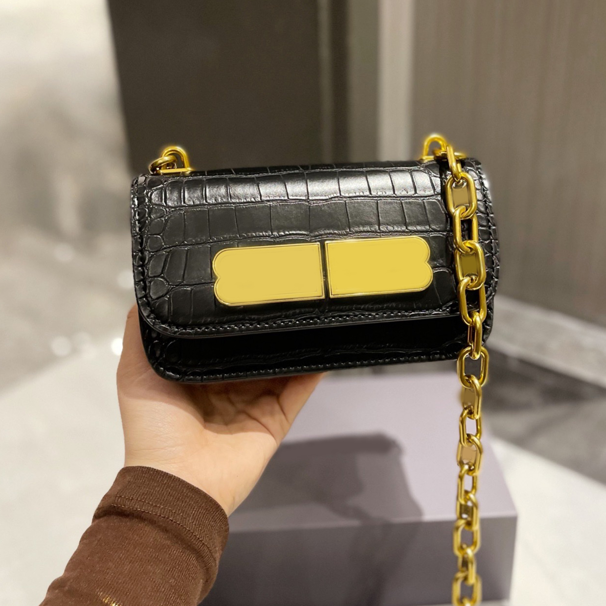 

Amazing 2023 Luxurys Designers Brand Shoulder Bags Handbags 19CM 24CM Girl Fashion Women Classic CrossBody Waist Bag Handbag 5A Flap Clutch Totes, Black-with logo