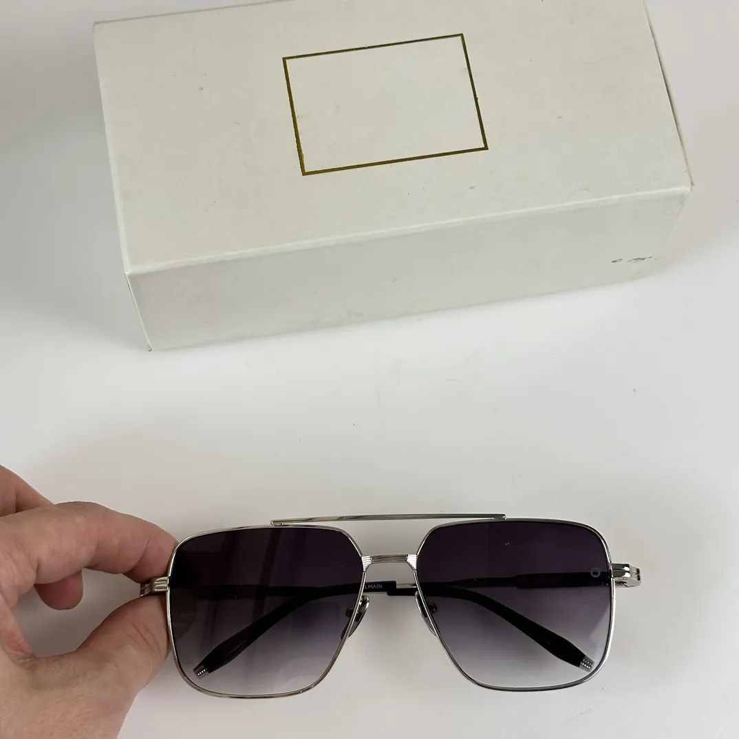

Fashion Classic Sunglasses For Men Metal Square Gold Frame UV400 Unisex Designer Vintage Style Attitude Sunglasses Protection Eyewear With Box