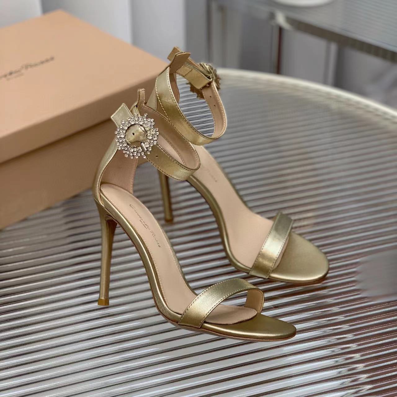 

Gianvito Rossi Sandals 10.5cm stiletto Heels Sandals 8.5cm Dress shoes heel for women summer luxury designer Sandals foot strap heeled Rear zipper footwear with box