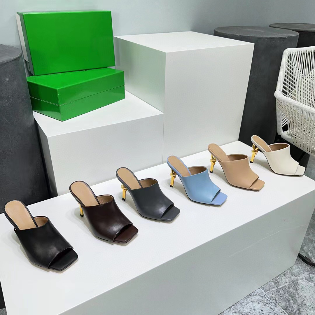 

Knot Mule Sandal Summer New Women Metal High-heeled shoes Designers Leather rubber Fashion Sexy High quality Square head sandal Size 34-41, Color2
