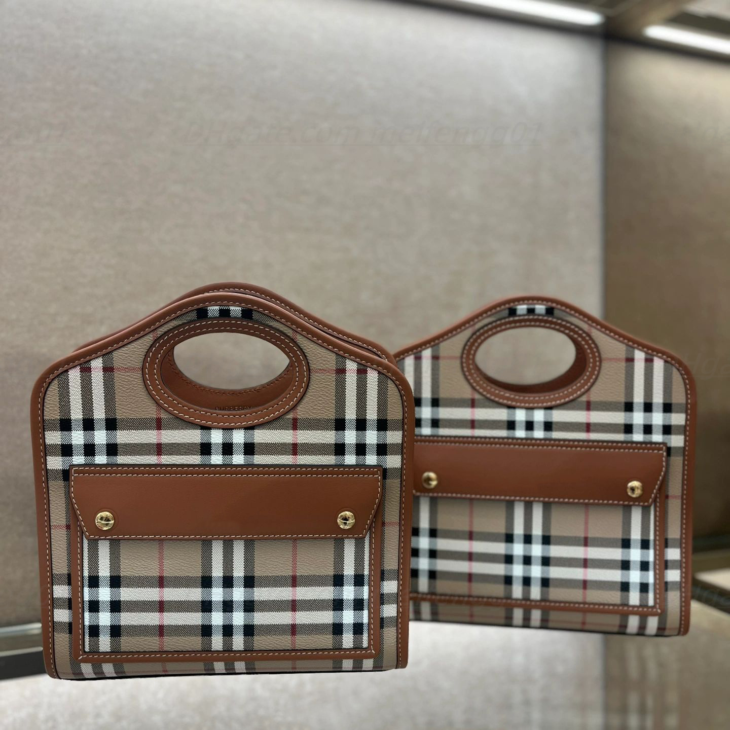 

Luxurys Genuine Leather Cosmetic Bags handbags Fashion bags designer woman bags Hand clutch bags Mini Pocket Bag High Quality shoulder bags Crossbody bags Totes, A6