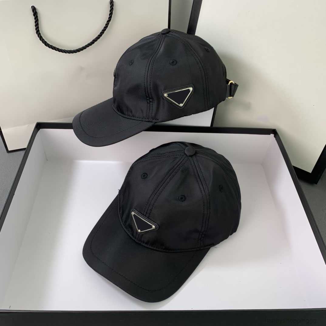 

Luxury designer casquette Ball Caps cap solid color hat metal triangle