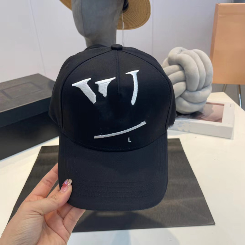 

Luxury designer brand Baseball cap men's new summer Sun hat women's classic embroidered letter cap fashionable trend retro