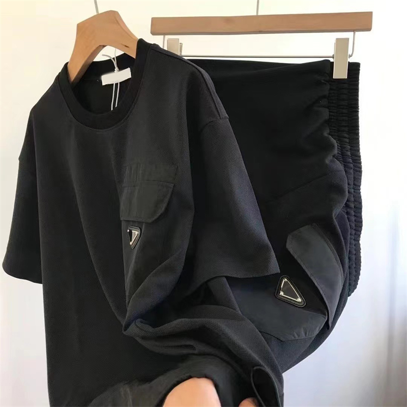 

Men's sportswear T-shirt suit Letters Streetwear Printed Breathable summer top shorts Outdoor sportswear quality suitM-3XL, White