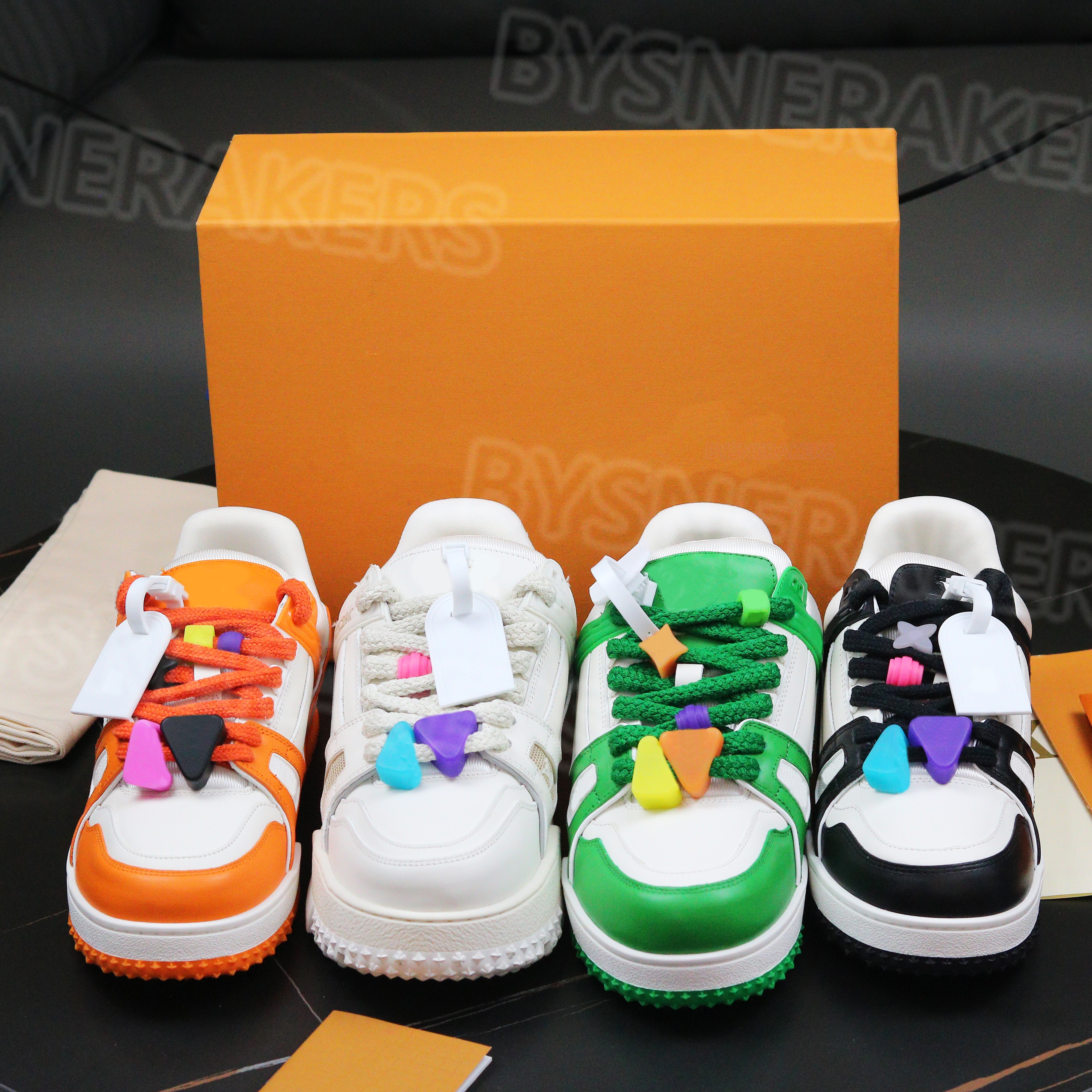 

Designer shoes trainer Maxi Sports Shoes Trendy casual DIY shoes for men and women couples Luxurious Lace Up Flats White Blue Black Orange Green Large Shoe Sizes 35-45, Silver