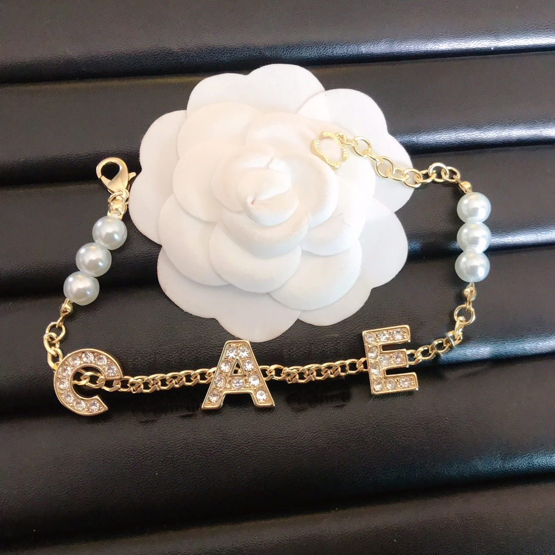 Copy Chain Bracelets Women Bangle Designer Bracelet Pearl 18K Gold Plated Copper Alloy Crystal Lovers Gift Wristband Cuff Designer Jewelry New Fa-image-766844101